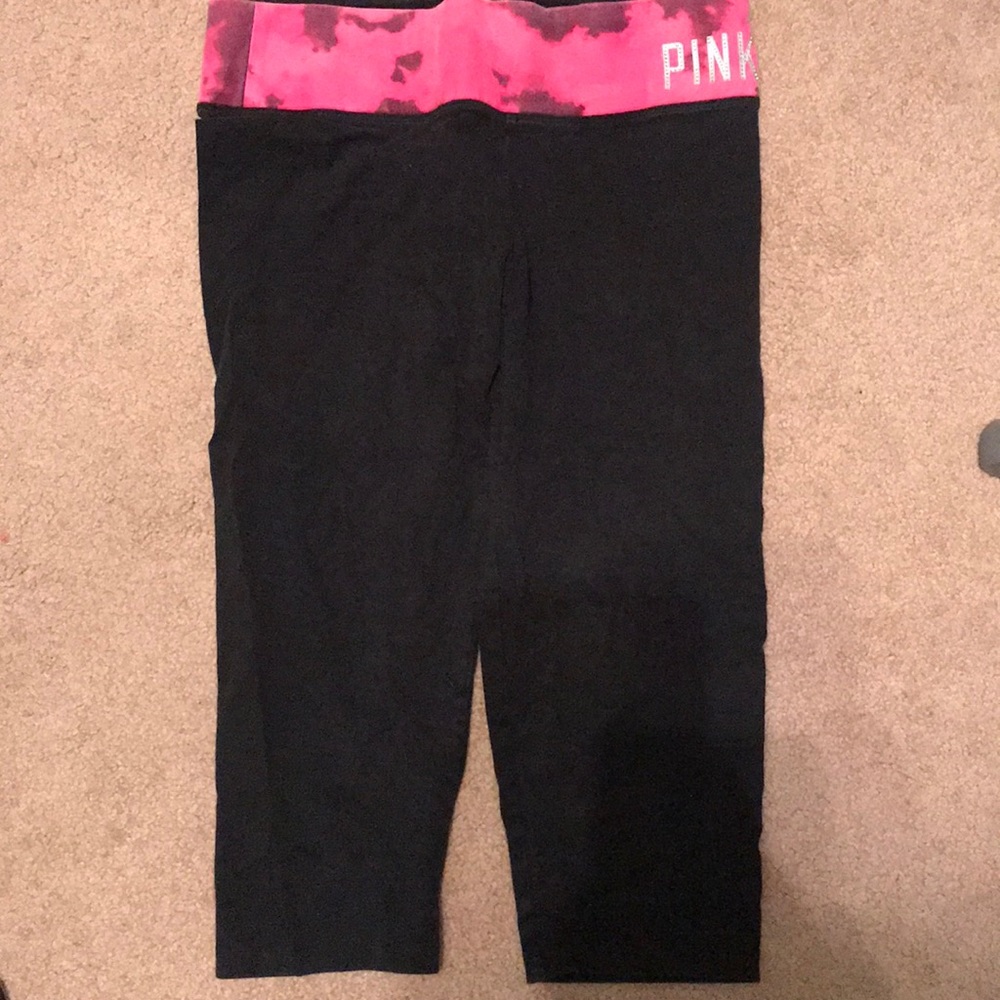 VS pink yoga capris